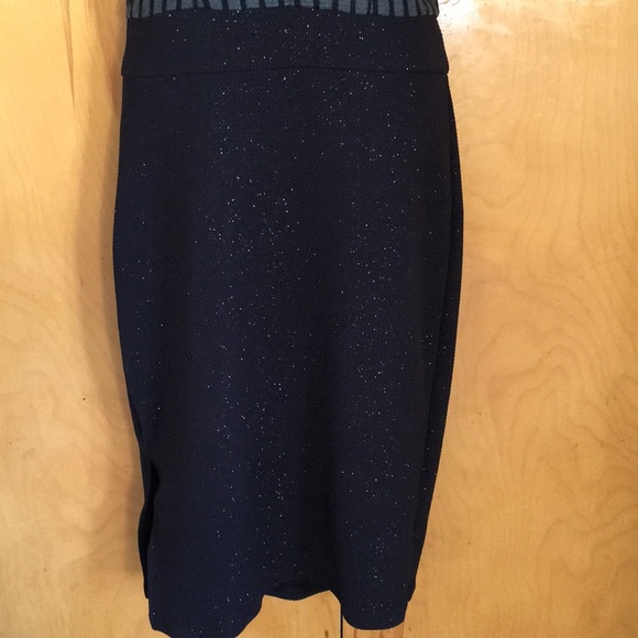 Small - Picture 2 of 3